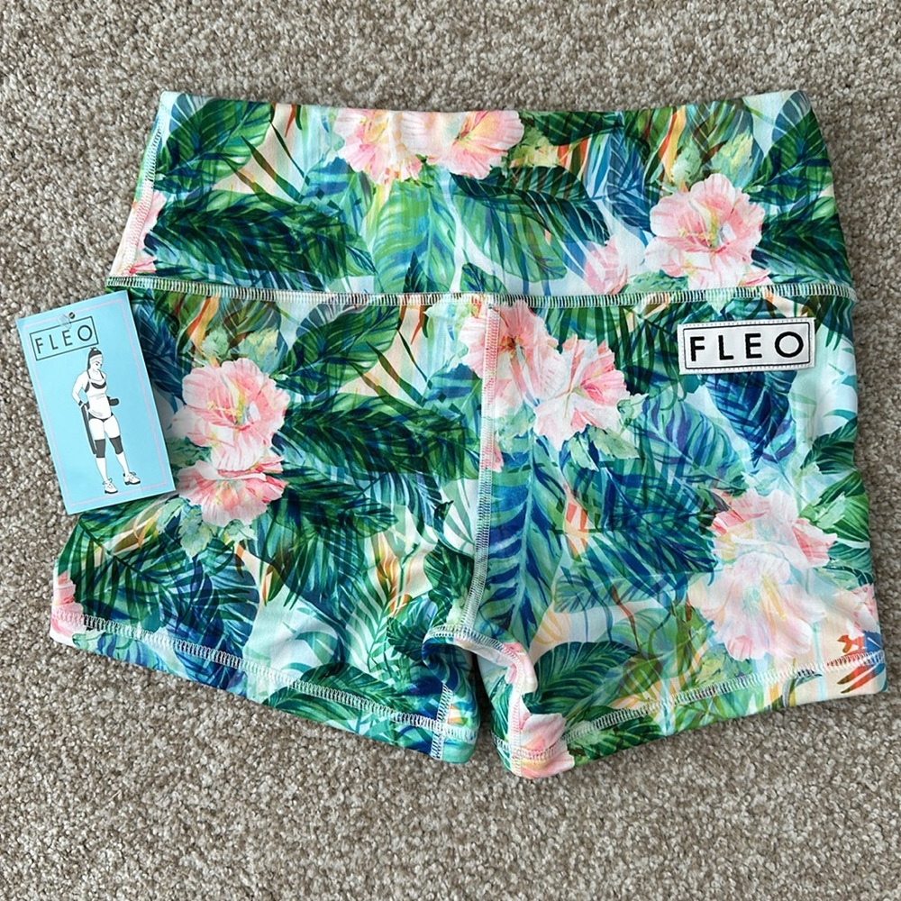 Size small fleo workout shorts